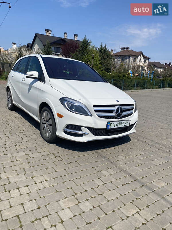 Mercedes-Benz B-Class 2016