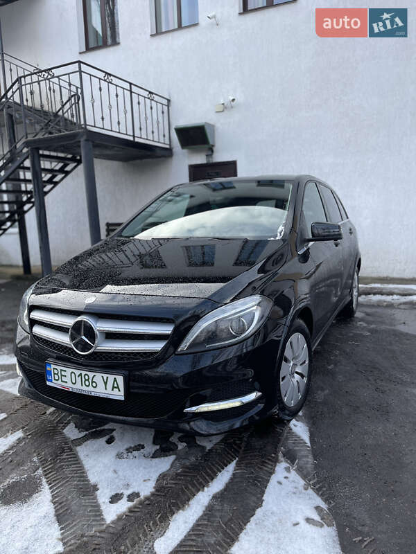 Хэтчбек Mercedes-Benz B-Class 2016 в Южноукраинске