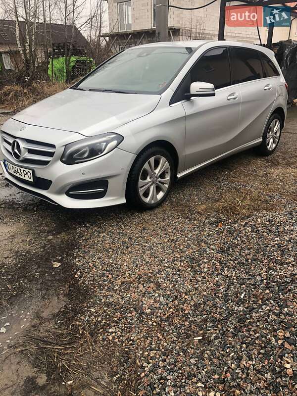 Хэтчбек Mercedes-Benz B-Class 2015 в Киеве фото 8 Хэтчбек Mercedes-Benz B-Class 2015 в Киеве