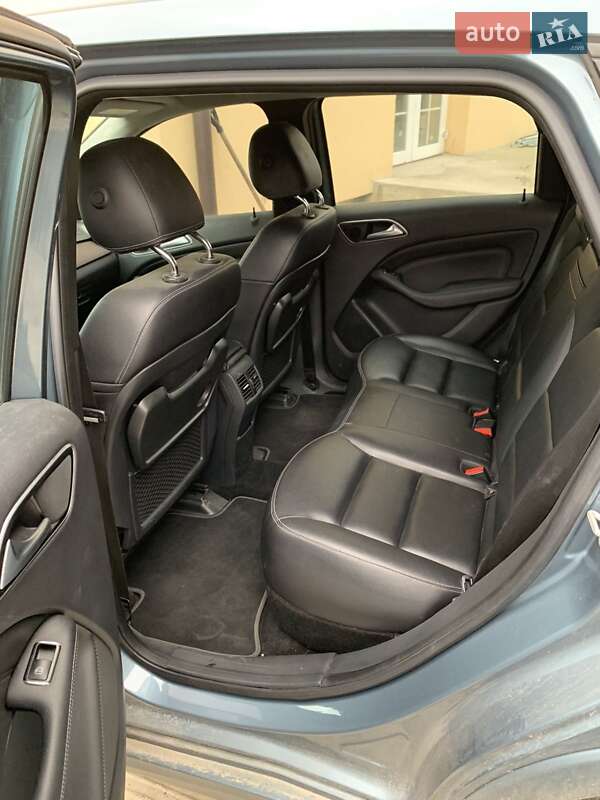 Хэтчбек Mercedes-Benz B-Class 2015 в Львове фото 4 Хэтчбек Mercedes-Benz B-Class 2015 в Львове