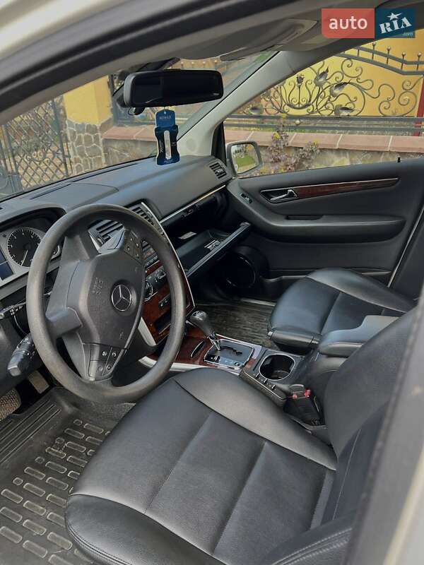 Хэтчбек Mercedes-Benz B-Class 2009 в Самборе