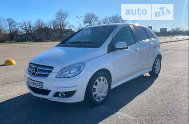 Mercedes-Benz B-Class 2010