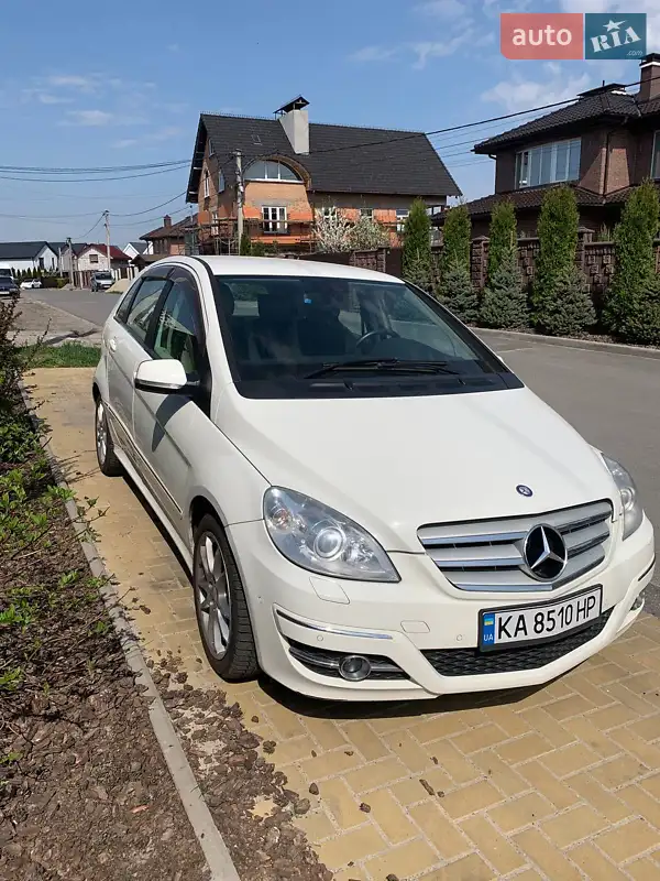 Mercedes-Benz B-Class