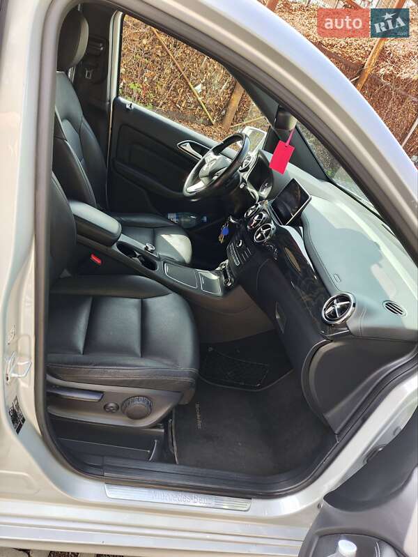 Хэтчбек Mercedes-Benz B-Class 2015 в Ровно фото 18 Хэтчбек Mercedes-Benz B-Class 2015 в Ровно