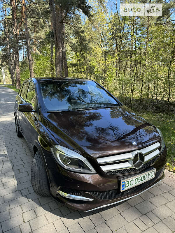 Хэтчбек Mercedes-Benz B-Class 2015 в Львове