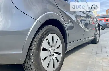 Mercedes-Benz B-Class 2016