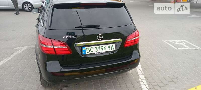 Хетчбек Mercedes-Benz B-Class 2016 в Львові фото 3 Хетчбек Mercedes-Benz B-Class 2016 в Львові