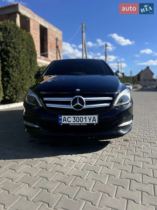 Хэтчбек Mercedes-Benz B-Class 2017 в Луцке