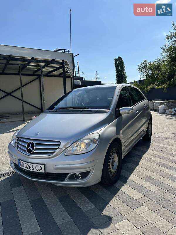 Хэтчбек Mercedes-Benz B-Class 2005 в Ужгороде