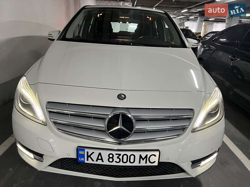 Хэтчбек Mercedes-Benz B-Class 2013 в Киеве