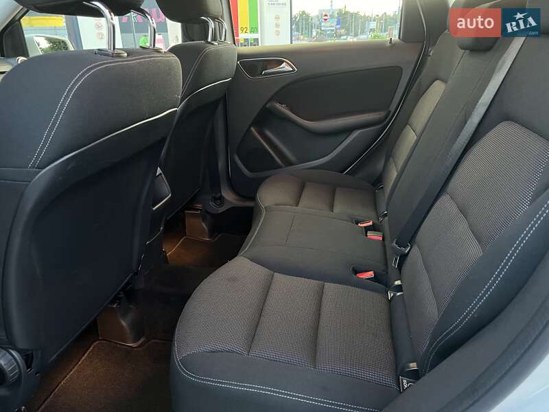 Хэтчбек Mercedes-Benz B-Class 2013 в Киеве