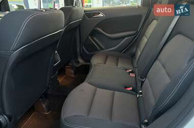 Хэтчбек Mercedes-Benz B-Class 2013 в 