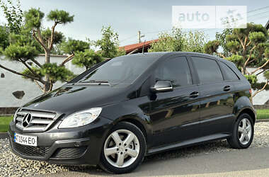 Хетчбек Mercedes-Benz B-Class 2010 в Івано-Франківську