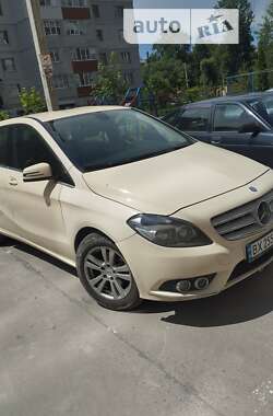 Mercedes-Benz B-Class 2012