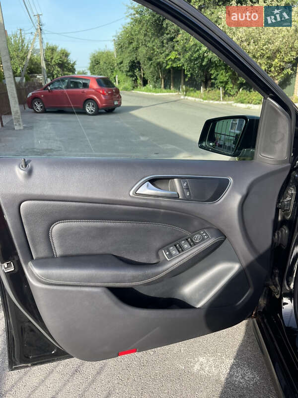 Хэтчбек Mercedes-Benz B-Class 2016 в Киеве фото 14 Хэтчбек Mercedes-Benz B-Class 2016 в Киеве