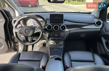 Хэтчбек Mercedes-Benz B-Class 2016 в 