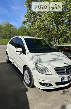 Mercedes-Benz B-Class 2010