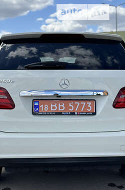 Хетчбек Mercedes-Benz B-Class 2017 в Хмельницькому