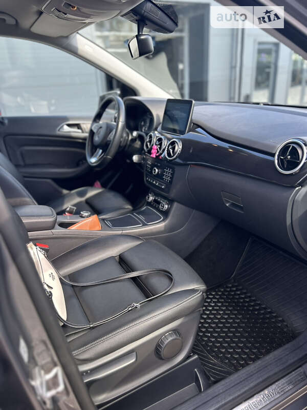 Хэтчбек Mercedes-Benz B-Class 2016 в Полтаве