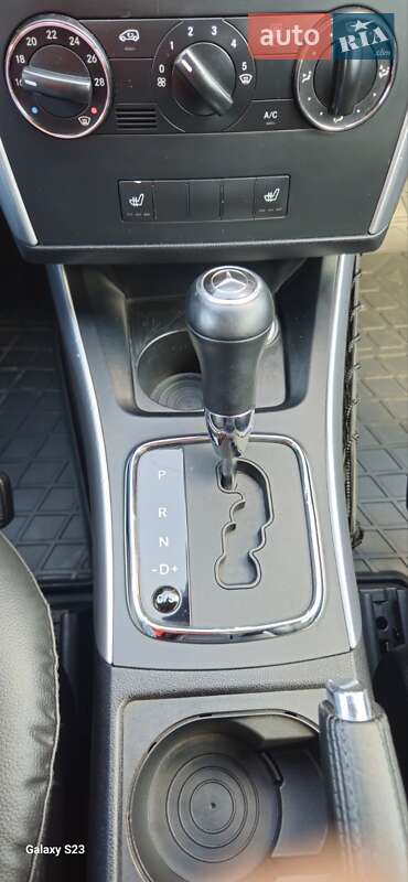Хэтчбек Mercedes-Benz B-Class 2010 в Ромнах