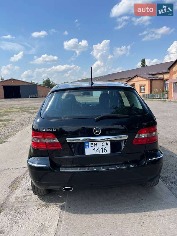 Хэтчбек Mercedes-Benz B-Class 2010 в Ромнах