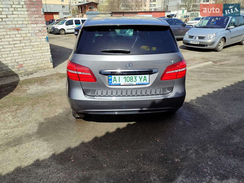 Хетчбек Mercedes-Benz B-Class 2015 в Києві фото 2 Хетчбек Mercedes-Benz B-Class 2015 в Києві