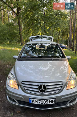 Хэтчбек Mercedes-Benz B-Class 2006 в 