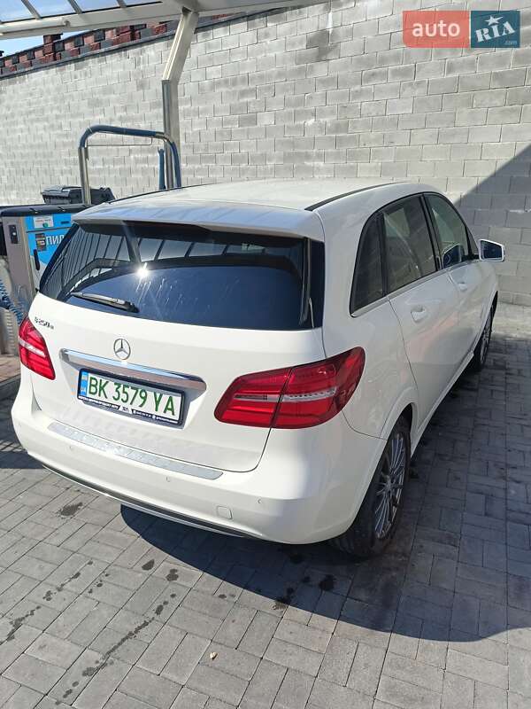 Хетчбек Mercedes-Benz B-Class 2016 в Рівному