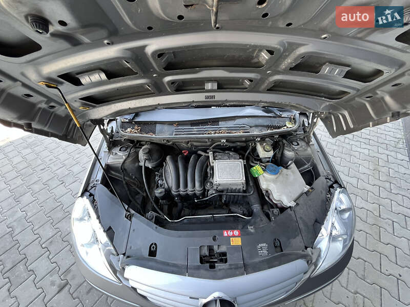 Хэтчбек Mercedes-Benz B-Class 2005 в Киеве фото 26 Хэтчбек Mercedes-Benz B-Class 2005 в Киеве