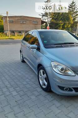 Хэтчбек Mercedes-Benz B-Class 2006 в Виньковцах