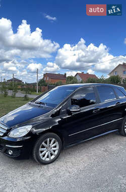 Mercedes-Benz B-Class 2011