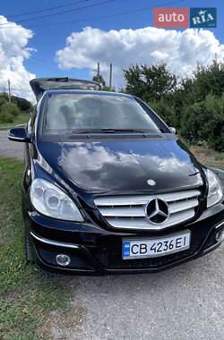 Mercedes-Benz B-Class 2011