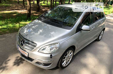 Mercedes-Benz B-Class 2011