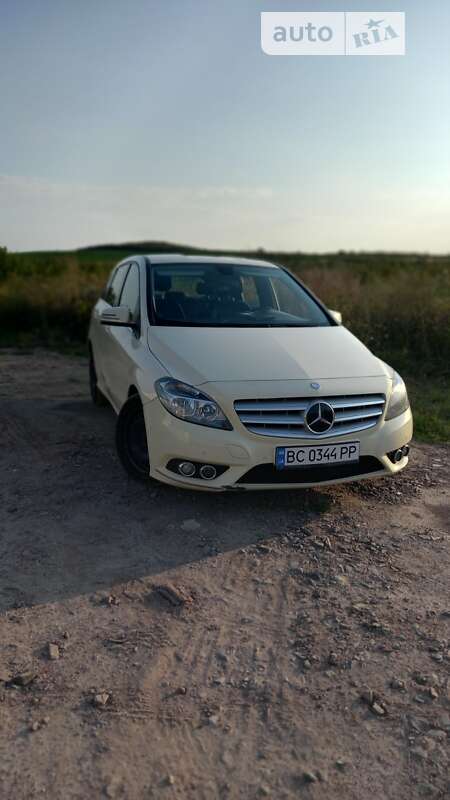 Хэтчбек Mercedes-Benz B-Class 2014 в Львове