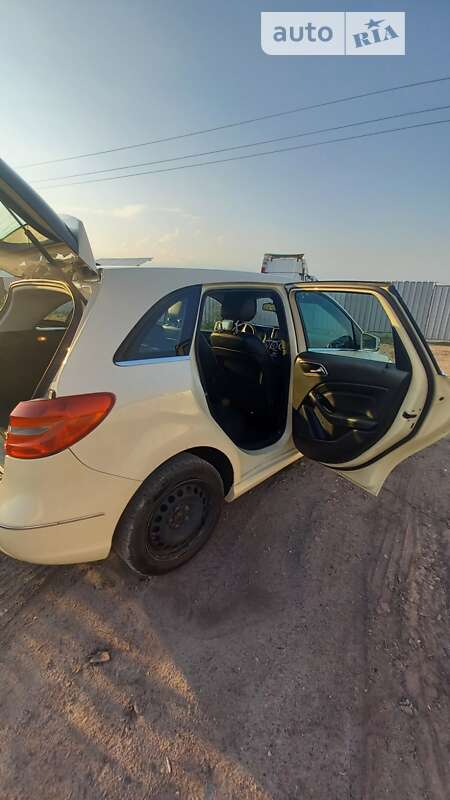 Хэтчбек Mercedes-Benz B-Class 2014 в Львове