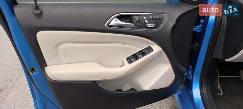 Хэтчбек Mercedes-Benz B-Class 2015 в Харькове