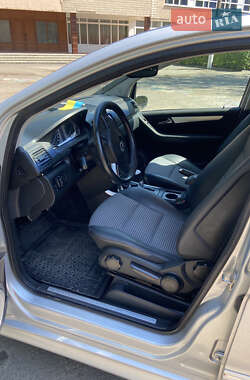 Хэтчбек Mercedes-Benz B-Class 2007 в 