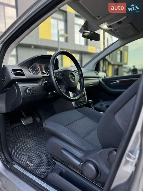 Хэтчбек Mercedes-Benz B-Class 2007 в 