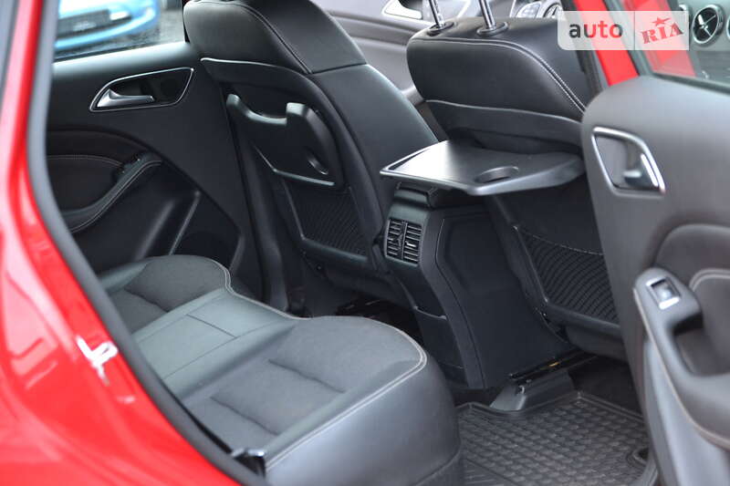 Хэтчбек Mercedes-Benz B-Class 2015 в Луцке