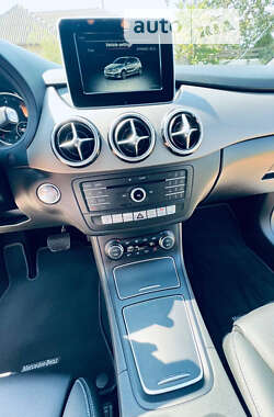 Хэтчбек Mercedes-Benz B-Class 2015 в 