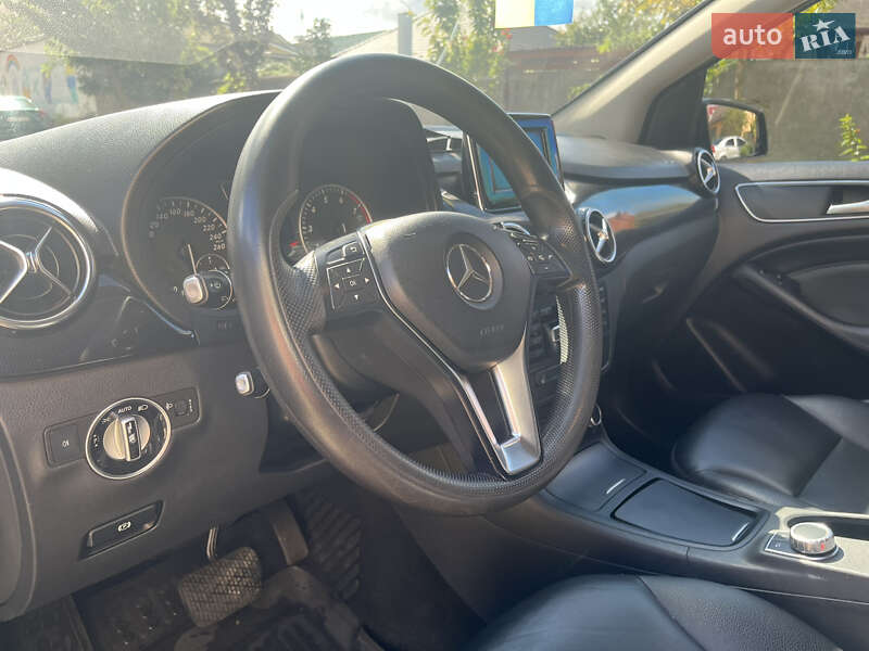 Хэтчбек Mercedes-Benz B-Class 2014 в Ужгороде