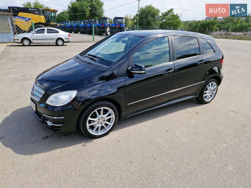 Хэтчбек Mercedes-Benz B-Class 2010 в Днепре