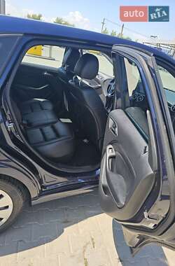 Хэтчбек Mercedes-Benz B-Class 2016 в 