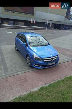 Хэтчбек Mercedes-Benz B-Class 2014 в 