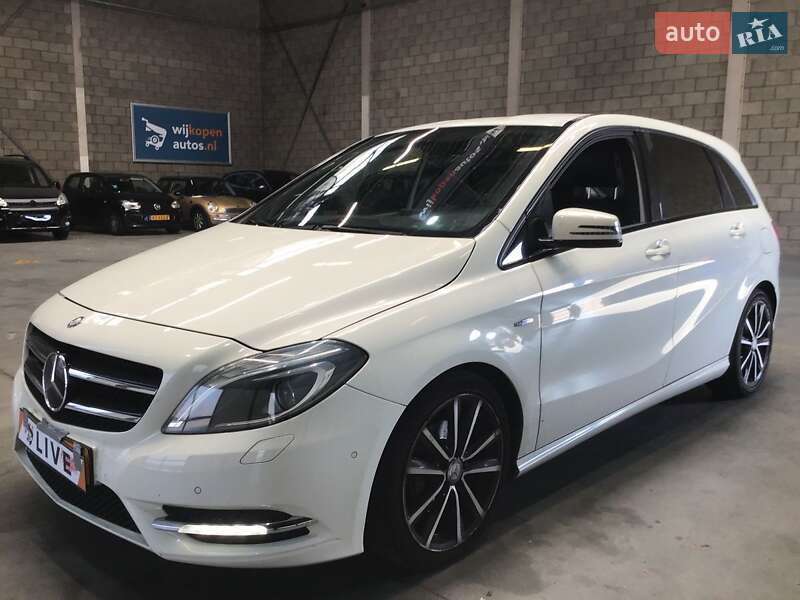 Mercedes-Benz B-Class 2012