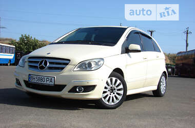 Mercedes-Benz B-Class 2010