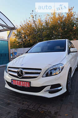 Хэтчбек Mercedes-Benz B-Class 2016 в 