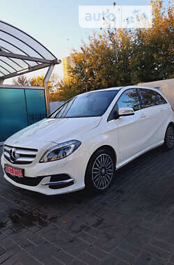 Хэтчбек Mercedes-Benz B-Class 2016 в 