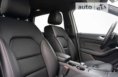 Хэтчбек Mercedes-Benz B-Class 2016 в 