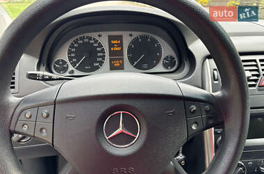 Хэтчбек Mercedes-Benz B-Class 2011 в 